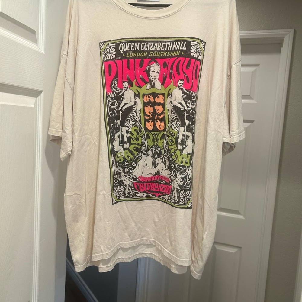 Daydreamer Pink Floyd Graphic Tee - Cream